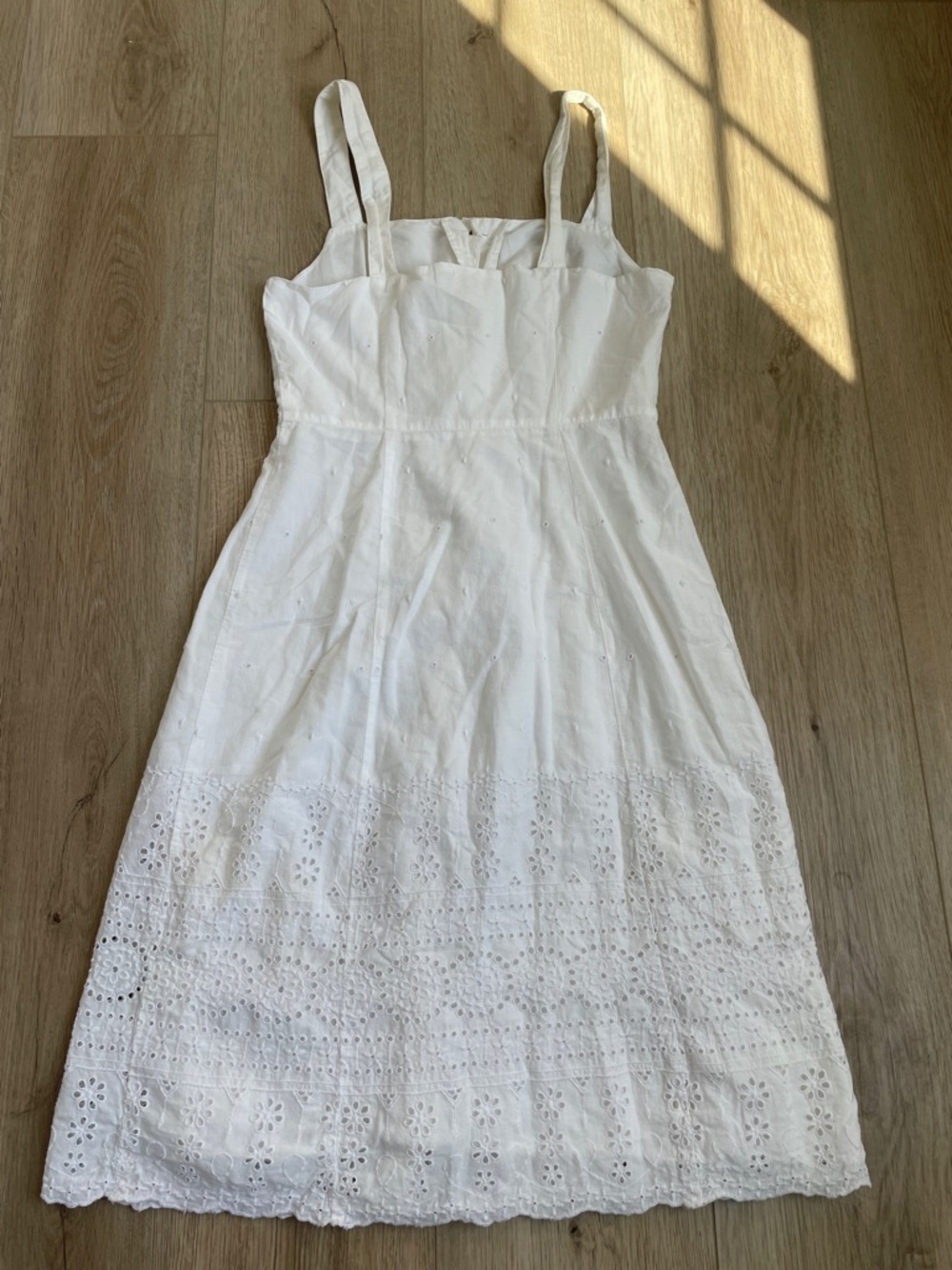 GAP White Eyelet Button-Front Midi Sundress - Picture 5 of 6